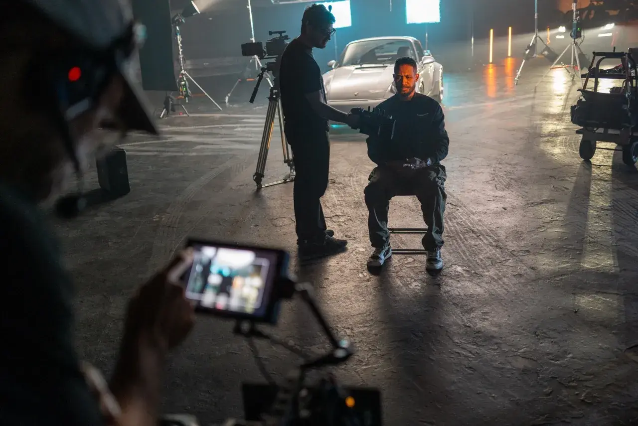 behind the scenes gallery 1